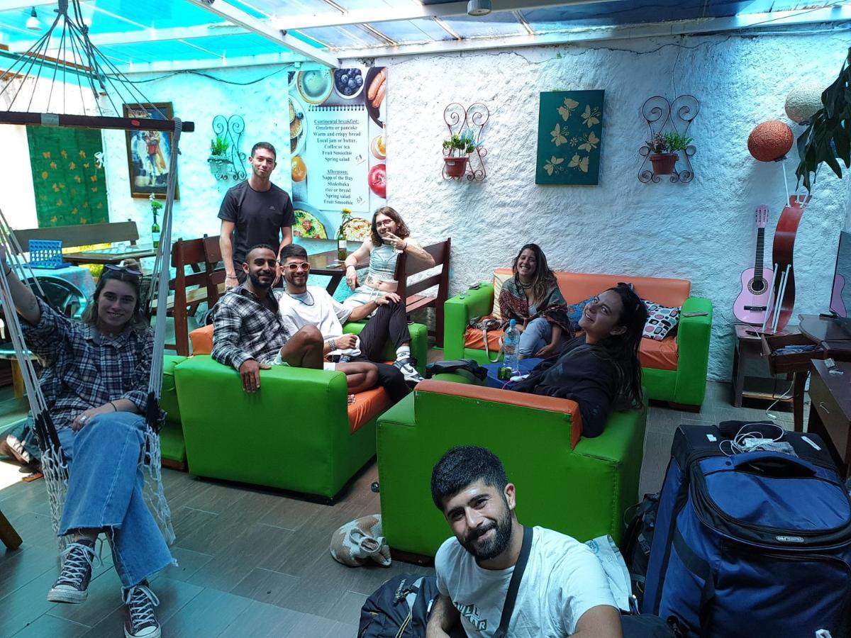 באניוס Hostal Inti Raymi Backpackers מראה חיצוני תמונה